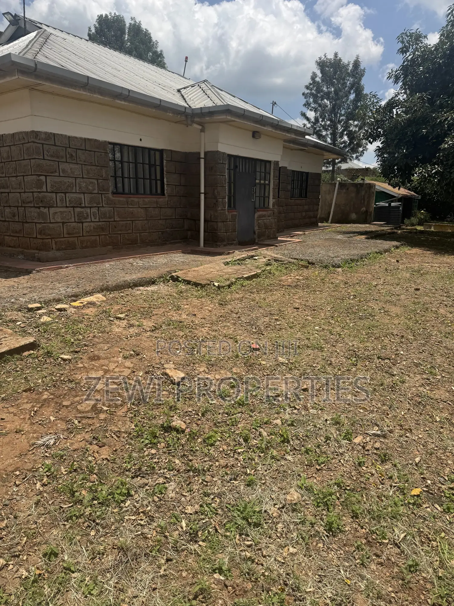3bdrm Bungalow in Maasai Road, Matasia for sale in Matasia