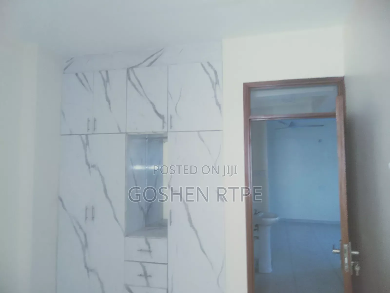 2bdrm Apartment in Kikowani - Bondeni for rent in Bondeni