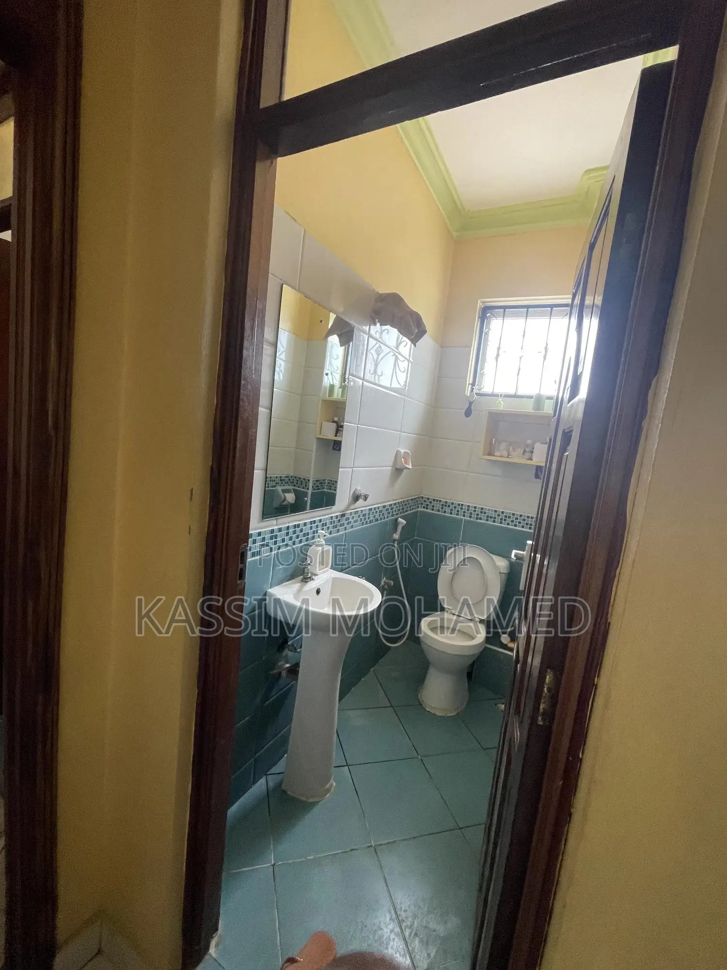2 Bedroom en-Suite BNB Sparki 5500/- Per Night in Tudor