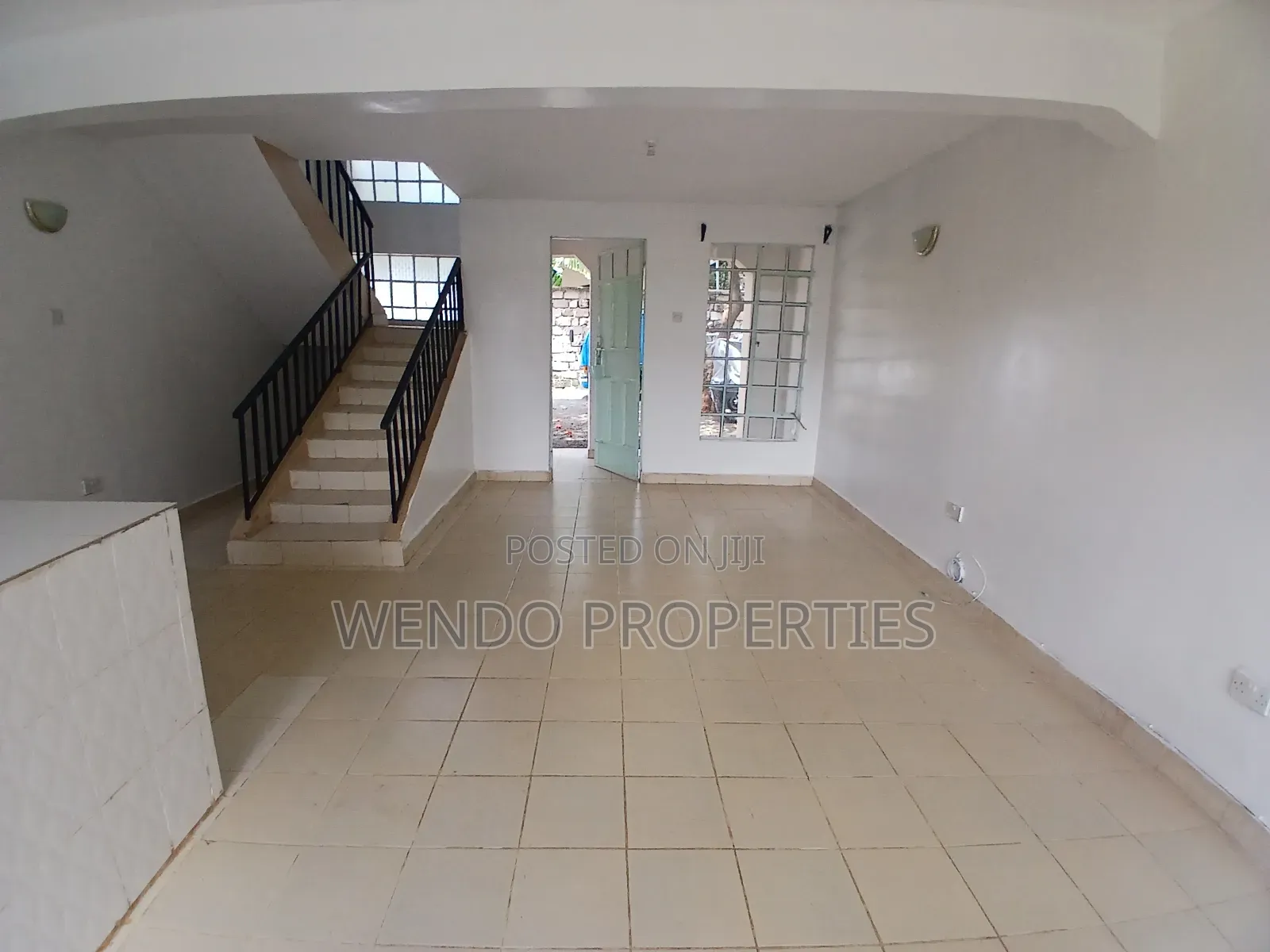 2bdrm Duplex in Karen C for rent in Karen C