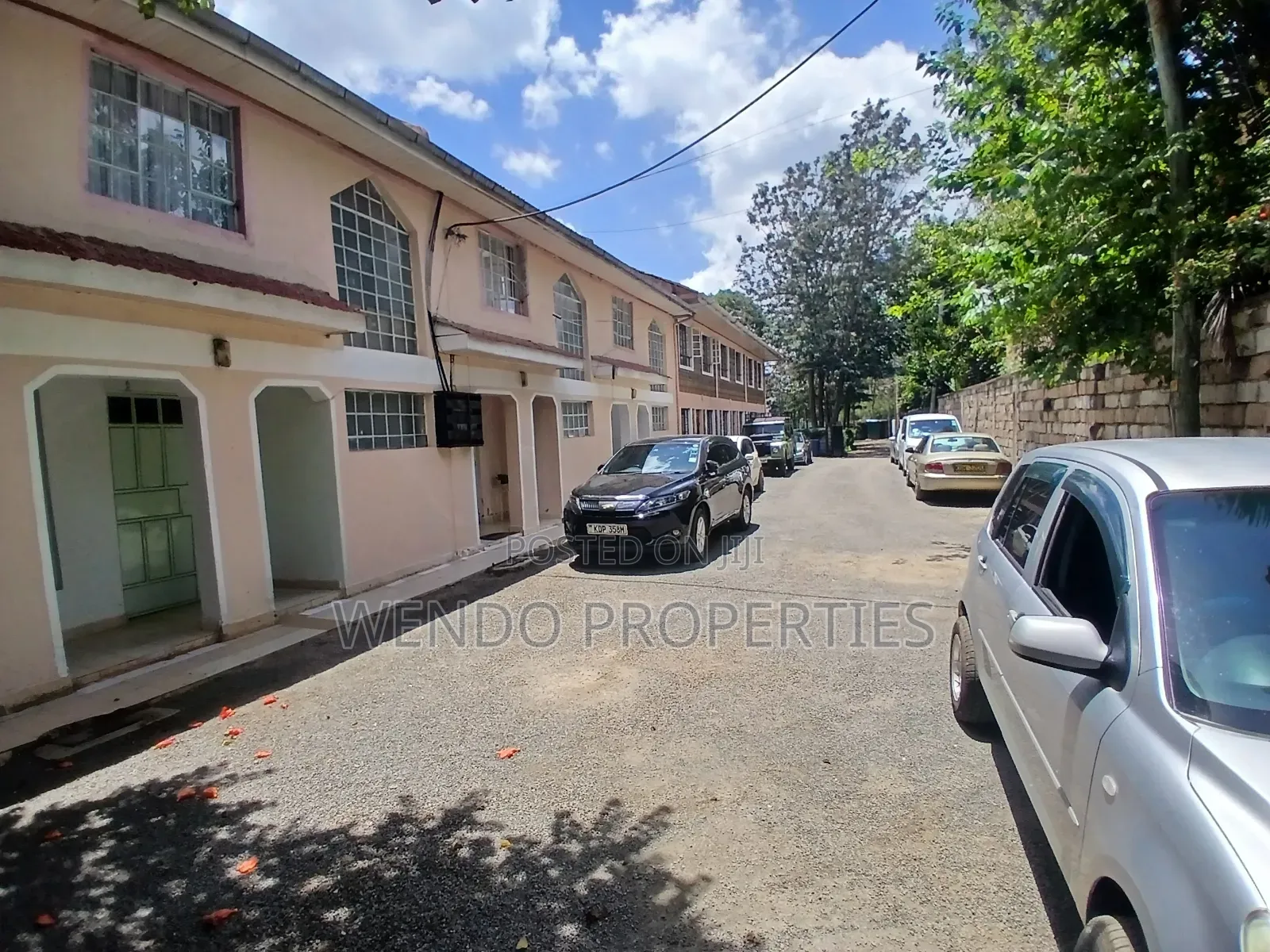 2bdrm Duplex in Karen C for rent in Karen C