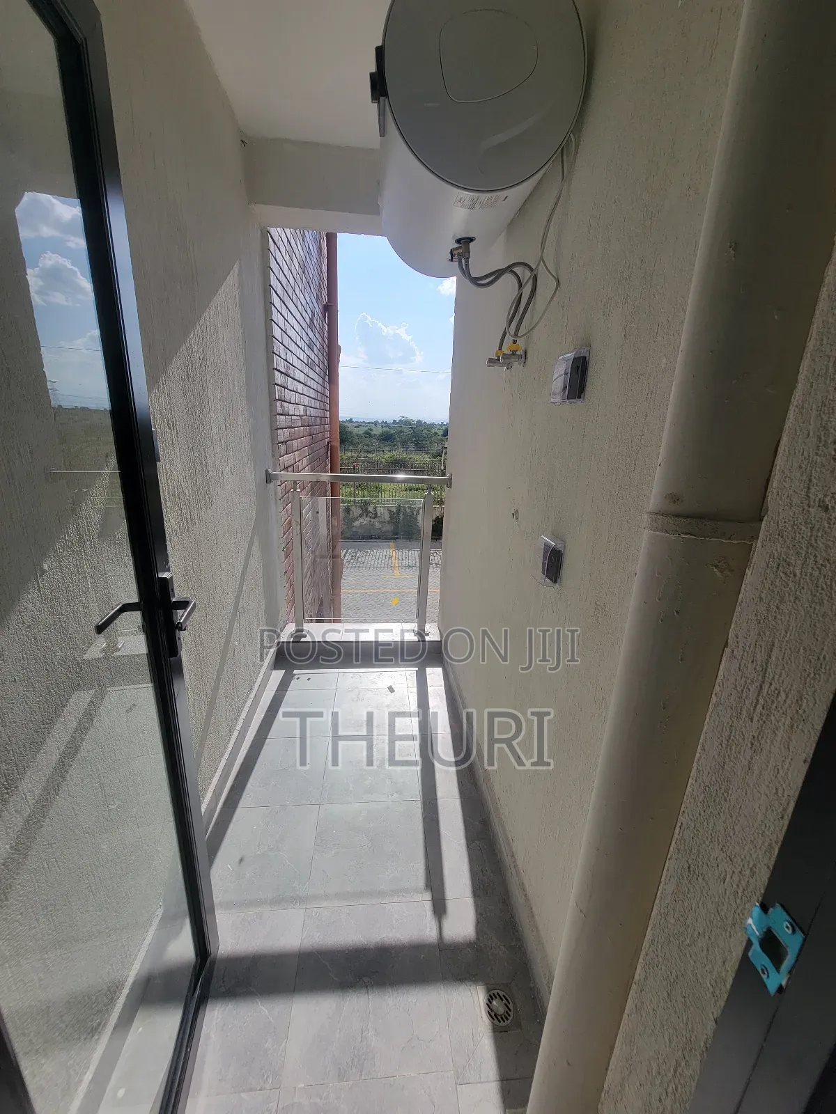 2bdrm Apartment in Gateway Mall Area for sale in Gateway Mall Area