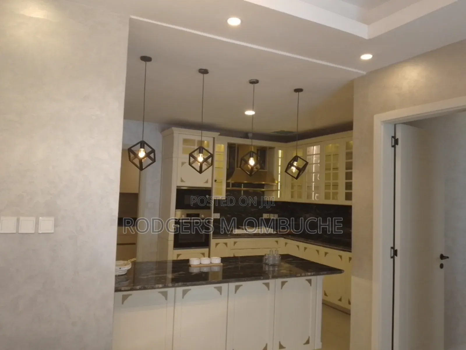 4bdrm Duplex in Spring Valley for sale in Spring Valley