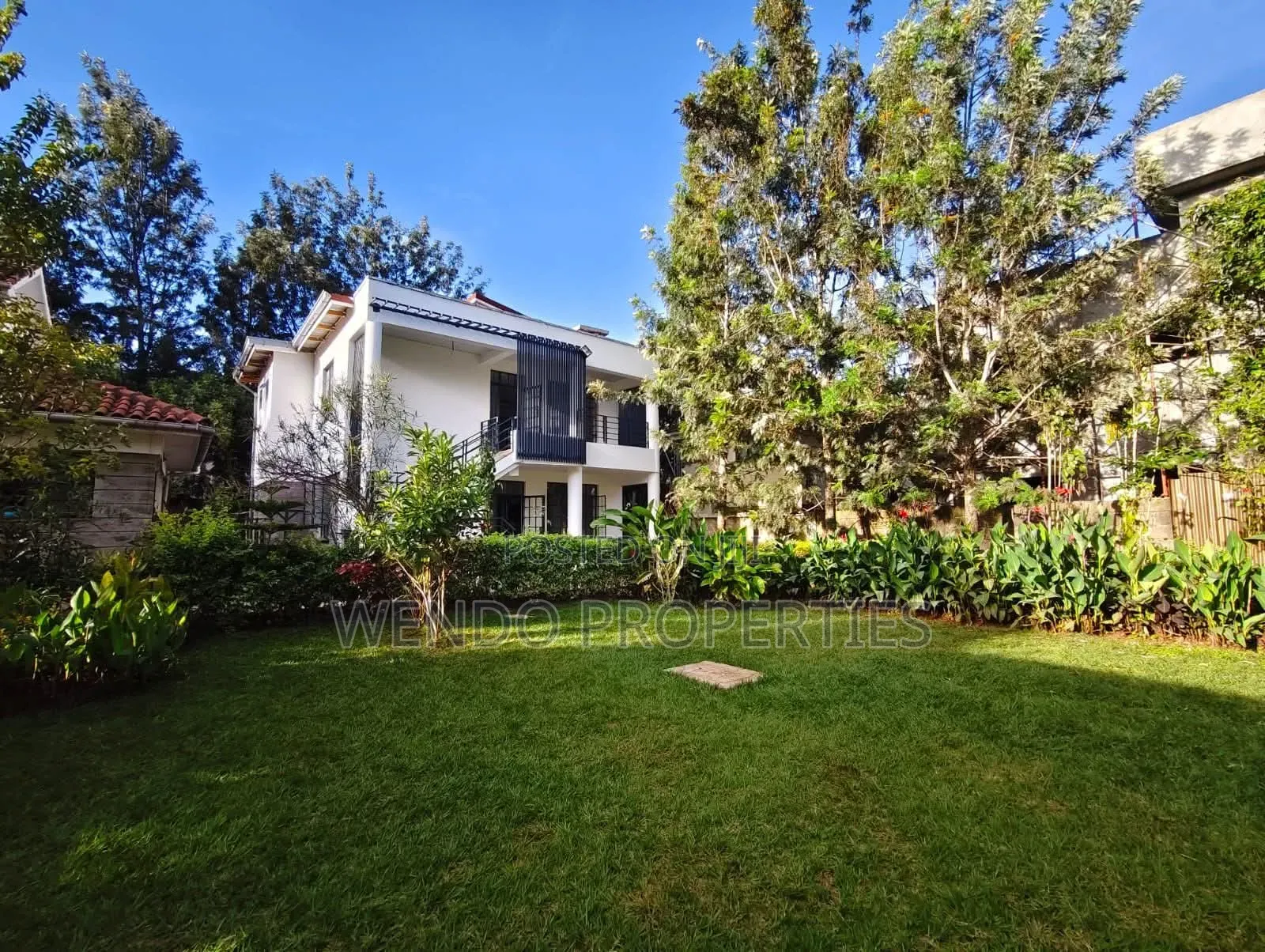 2bdrm Duplex in Karen C for rent in Karen C