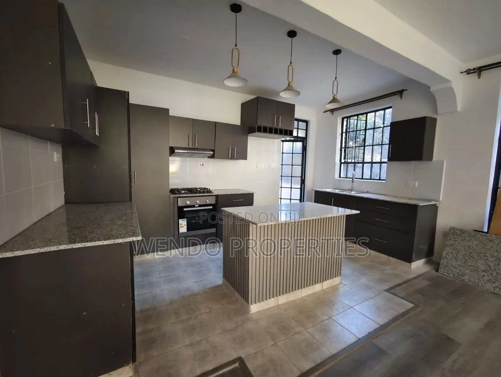 2bdrm Duplex in Karen C for rent in Karen C
