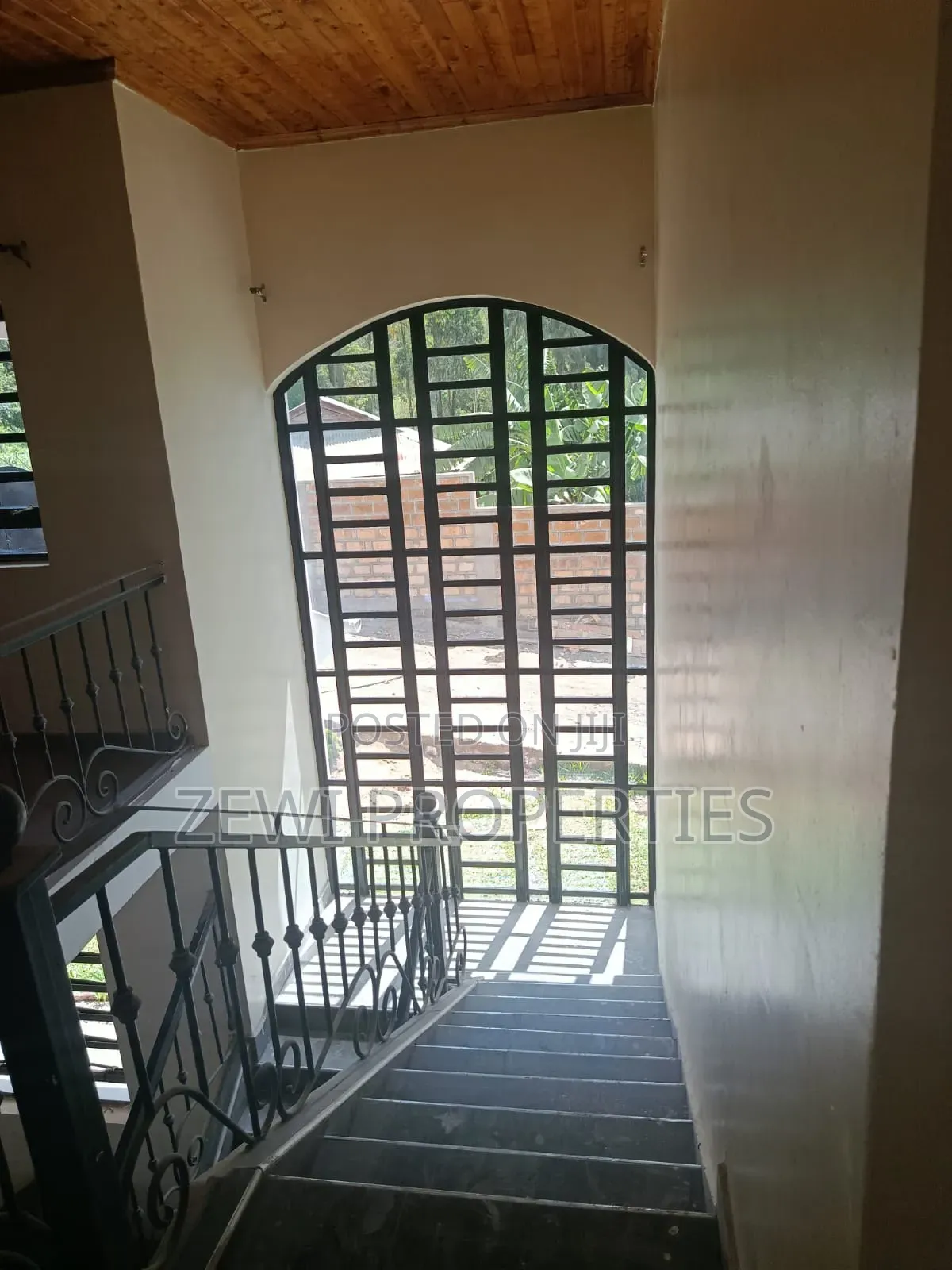 5bdrm Mansion in Kibiku for rent in Kibiku