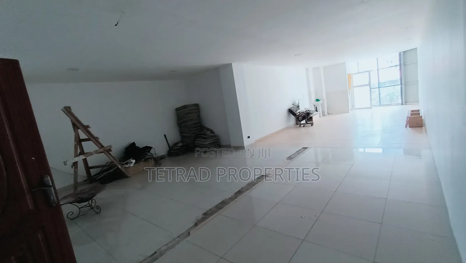 900 SQFT Office in Parklands (City Park Area) in Parklands/Highridge