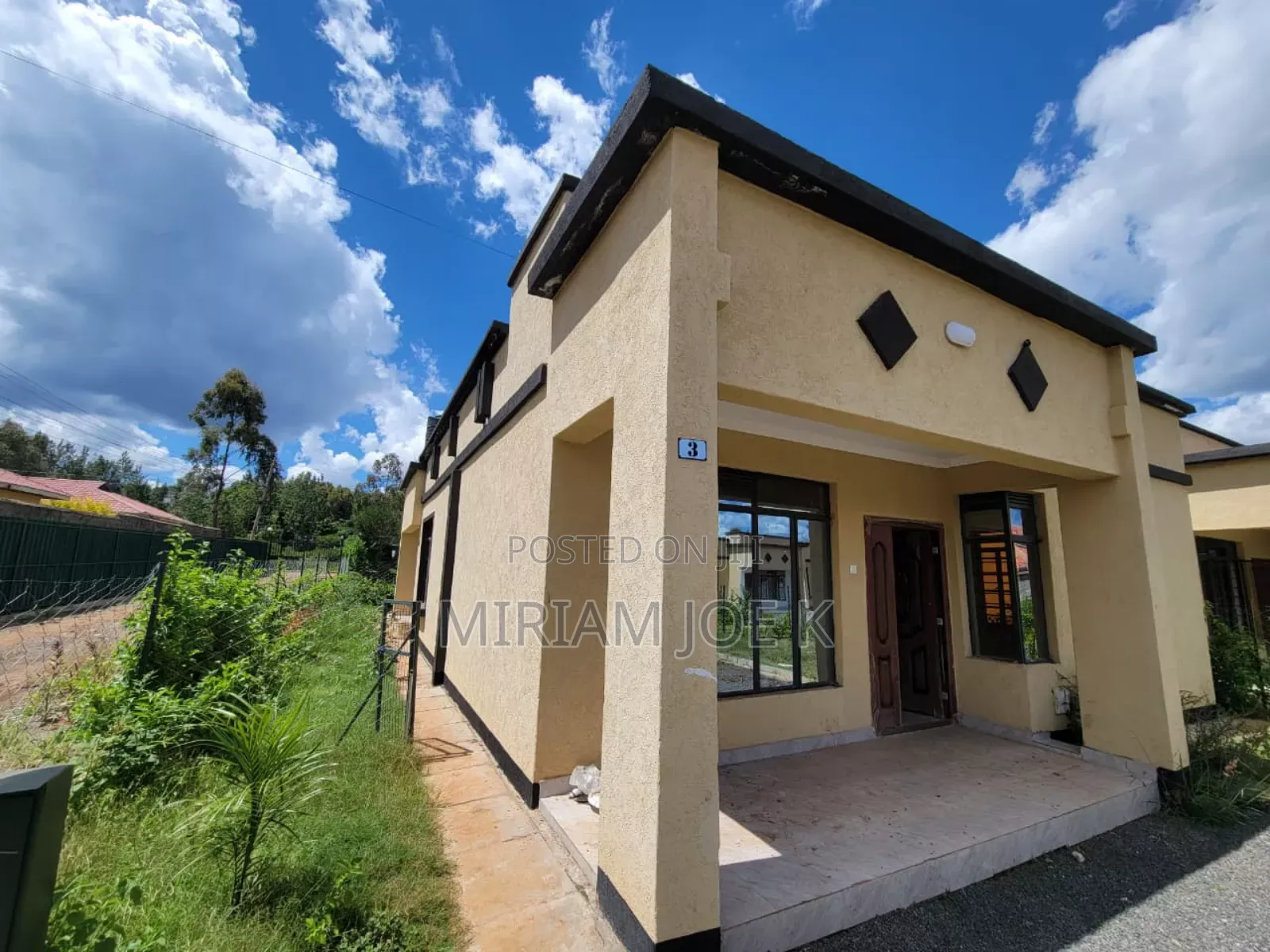3bdrm Block of Flats in Kenyatta Road for sale in Kenyatta Road / Theta