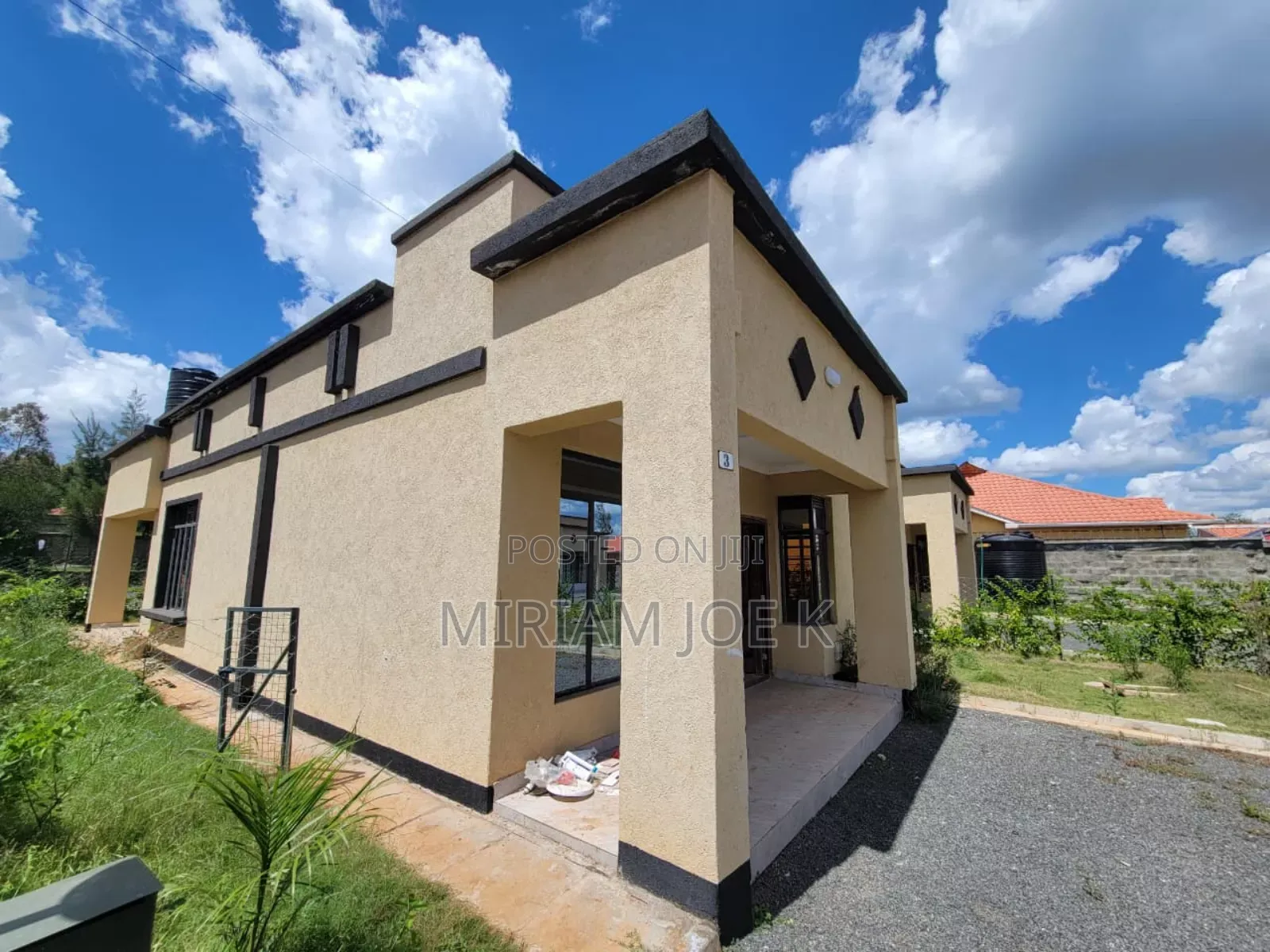 3bdrm Block of Flats in Kenyatta Road for sale in Kenyatta Road / Theta