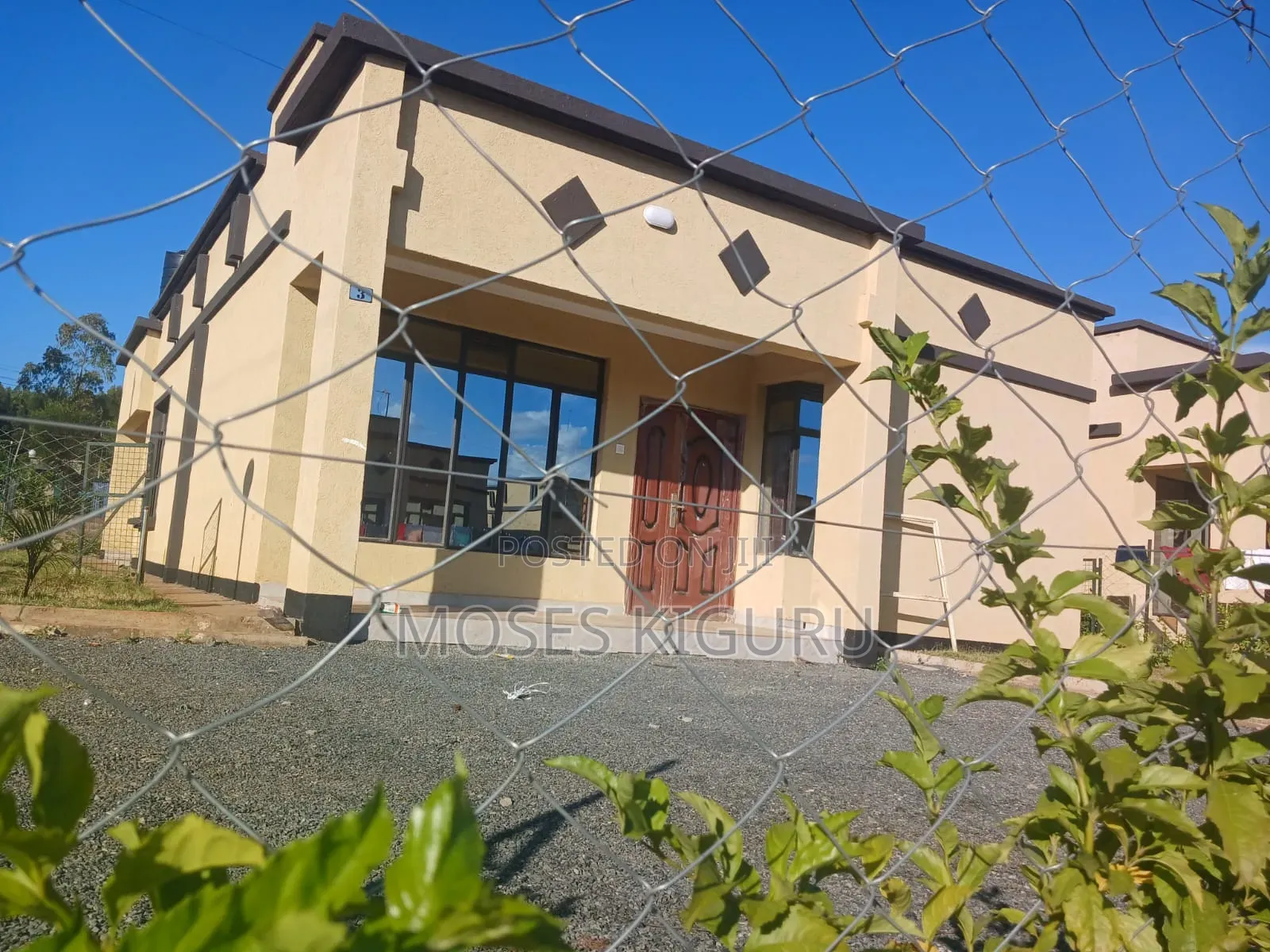 3bdrm Bungalow in Kimunyu, Kenyatta Road / Theta  for sale in Kenyatta Road / Theta 