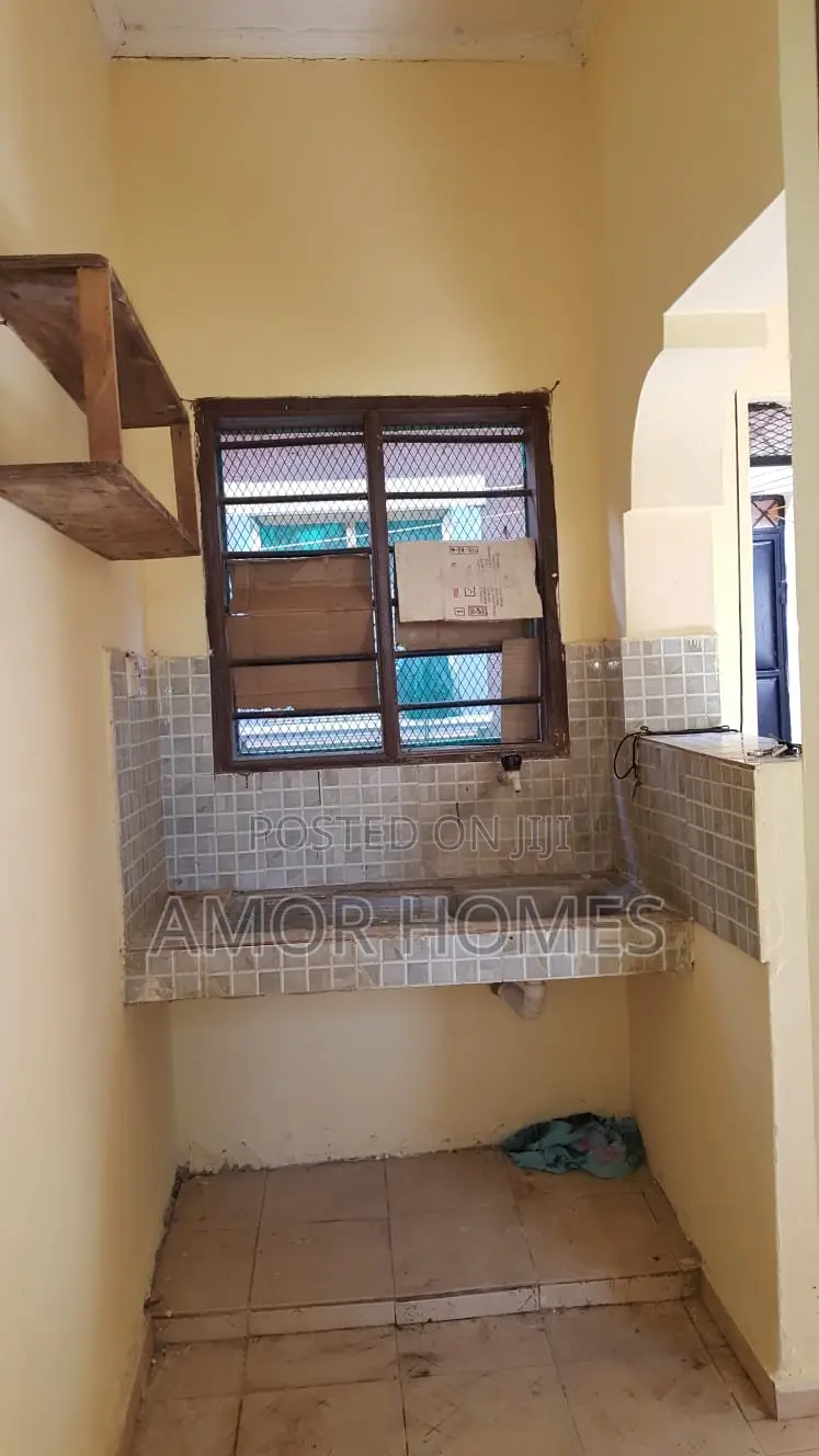 1bdrm Bedsitter in Montana, Mshomoroni for rent in Mshomoroni