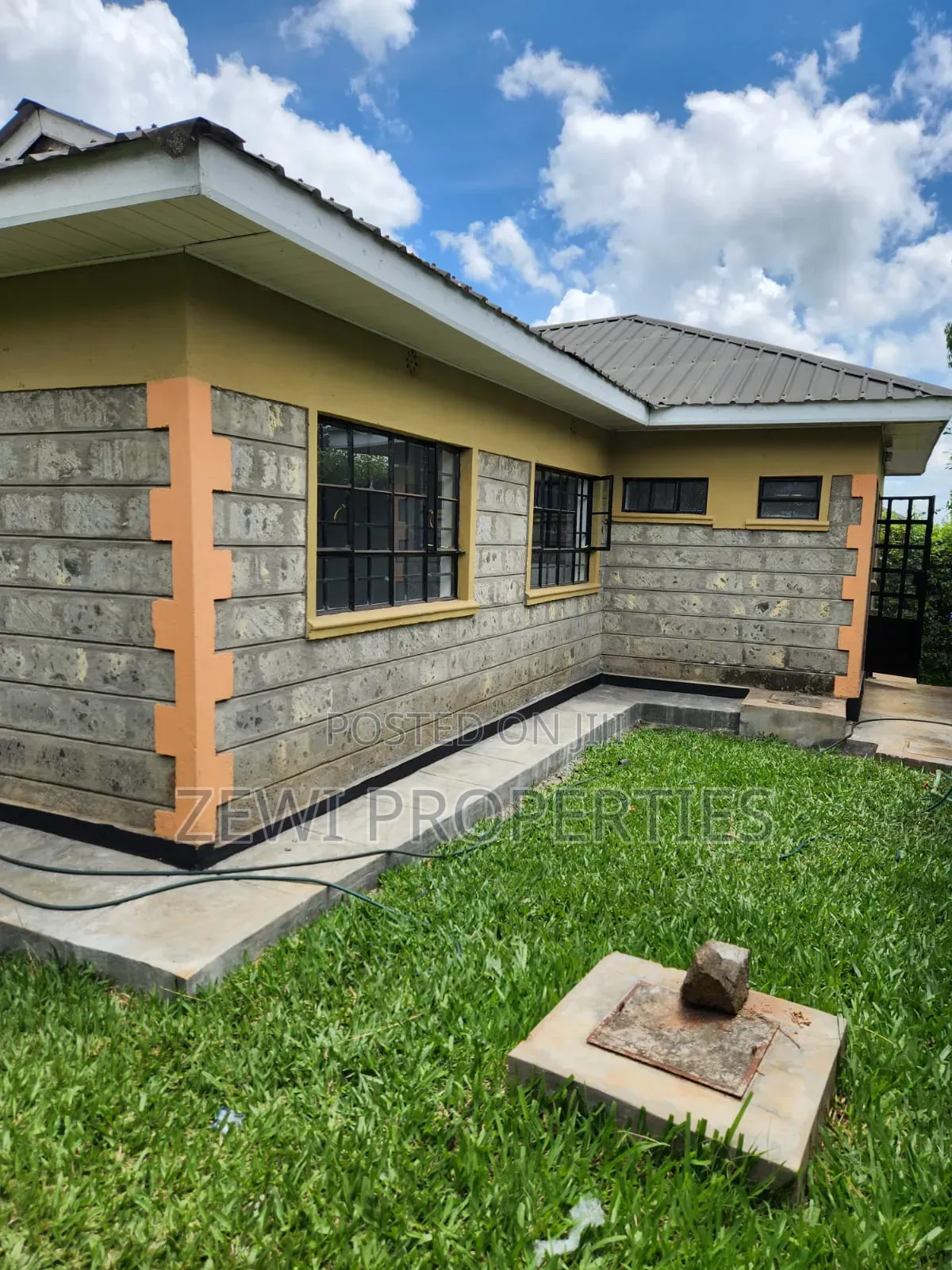 3bdrm Bungalow in Upper Matasia for sale in Matasia