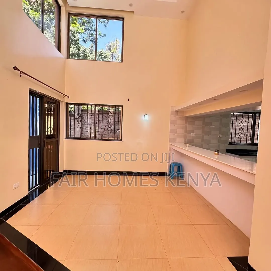 5bdrm Townhouse / Terrace in Chalbi Drive, Muthangari for rent in Muthangari