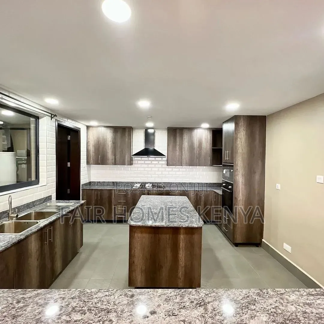 4bdrm Duplex in Valley Arcade for rent in Valley Arcade
