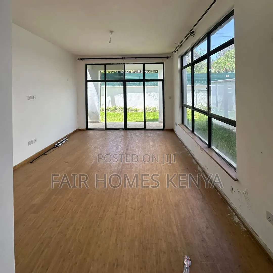 4bdrm Townhouse / Terrace in Lavington Green, Muthangari for rent in Muthangari