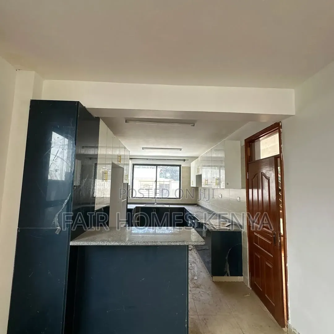 4bdrm Townhouse / Terrace in Lavington Green, Muthangari for rent in Muthangari