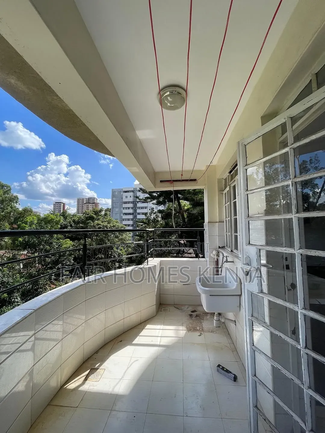 3bdrm Apartment in Hatheru Road, Maziwa for rent in Maziwa