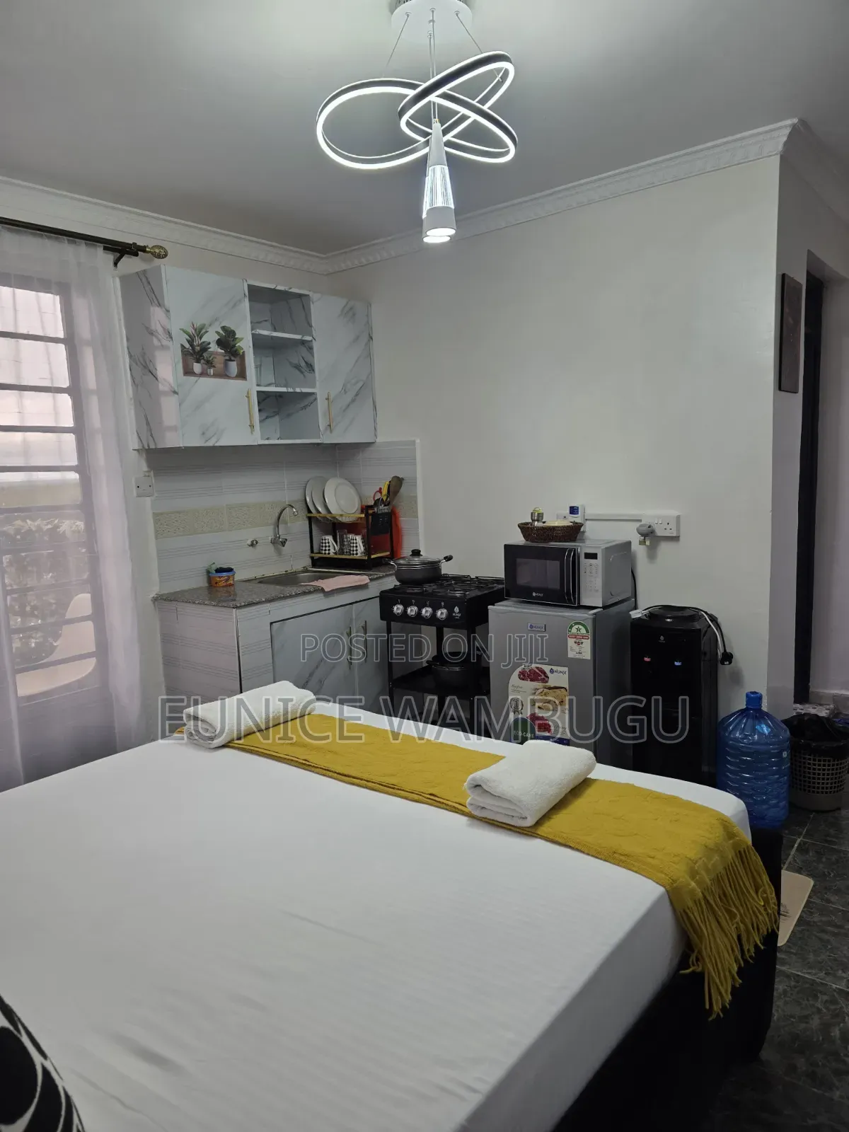 Studio Airbnbs Kamakis at Crown Z Towers Opposite Quickmart in Kamakis