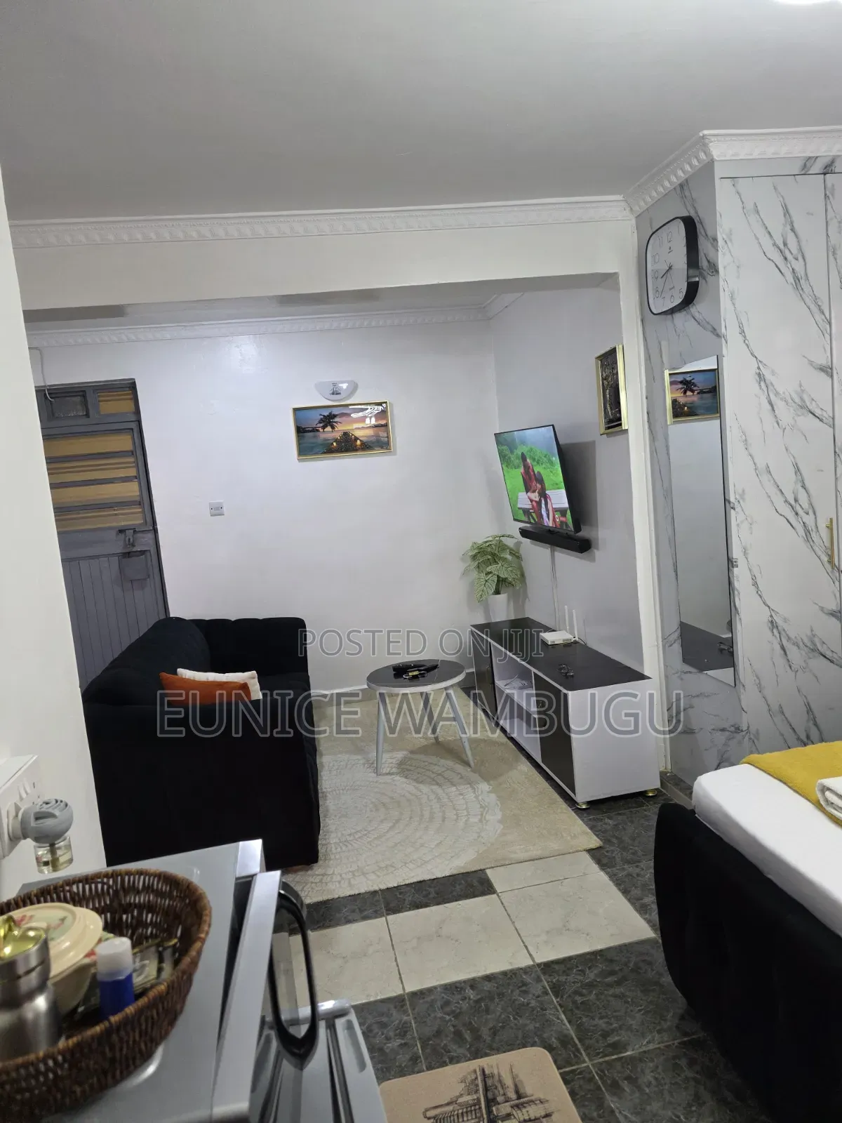 Studio Airbnbs Kamakis at Crown Z Towers Opposite Quickmart in Kamakis