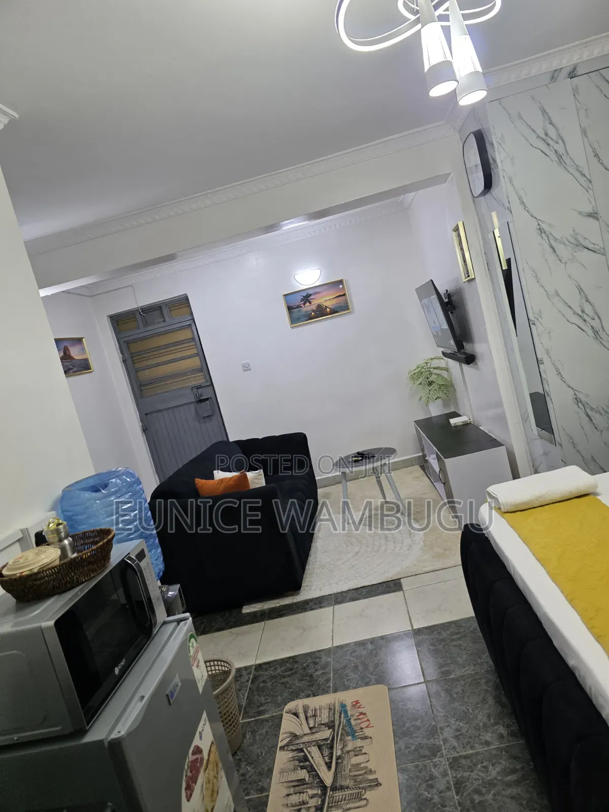 Studio Airbnbs Kamakis at Crown Z Towers Opposite Quickmart in Kamakis