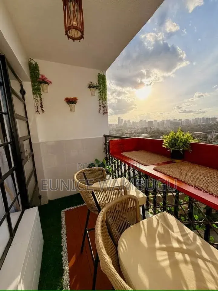 Studio Available Ngara Grand Midtown Apartment in Ngara