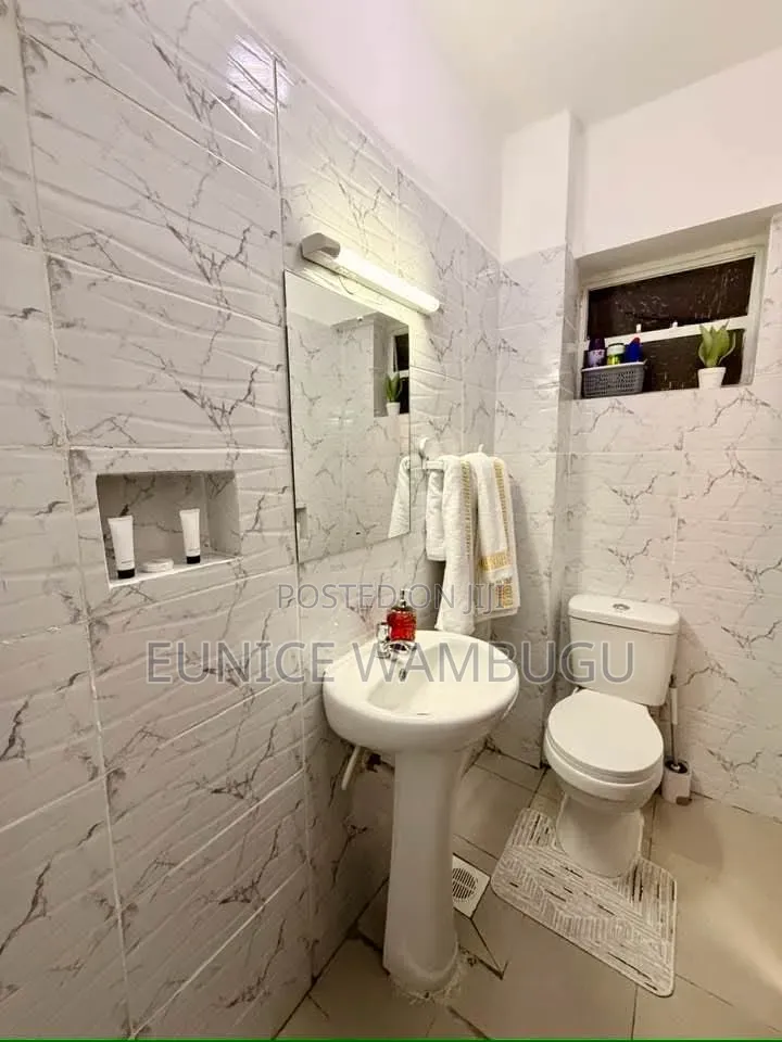 Studio Available Ngara Grand Midtown Apartment in Ngara