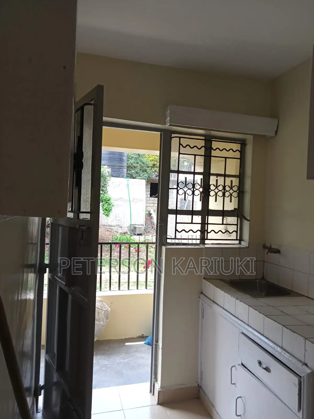 3bdrm House in Demi Estate for sale in State House Area