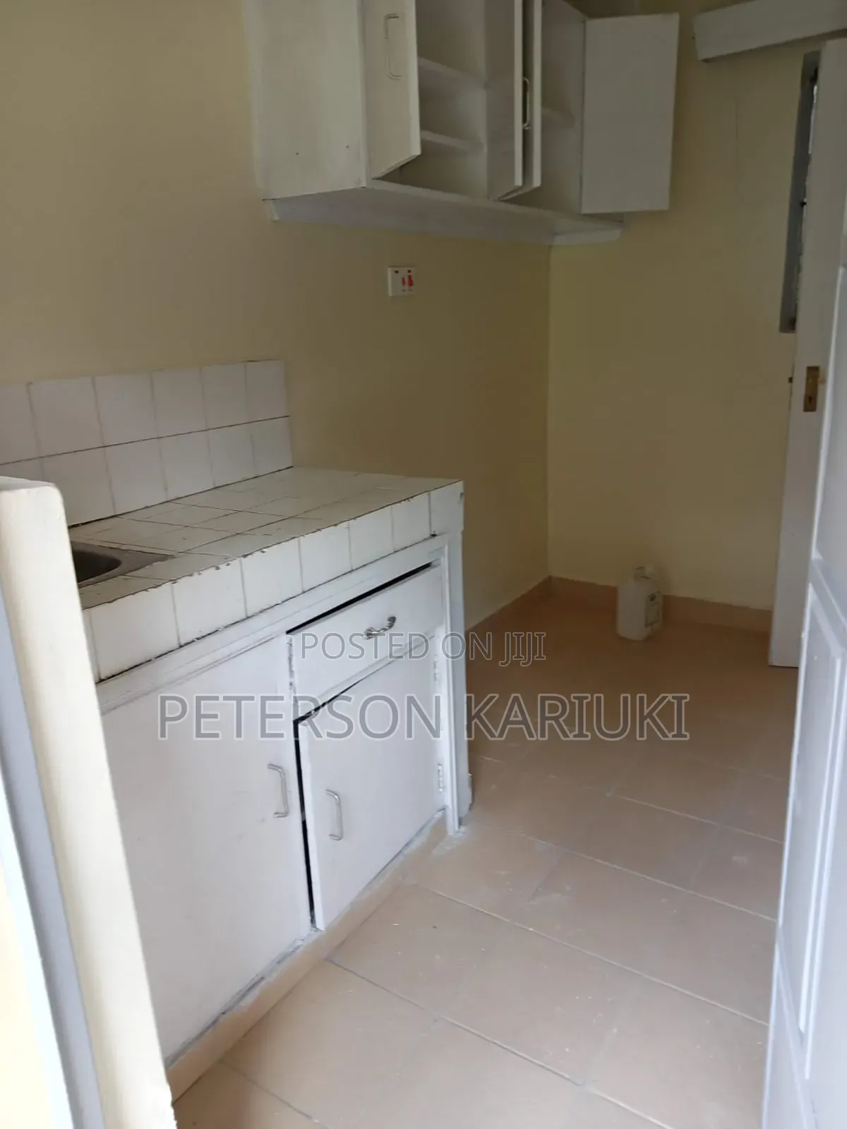 3bdrm House in Demi Estate for sale in State House Area