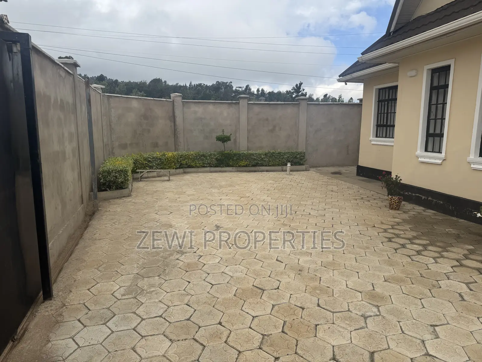 4bdrm Bungalow in Kibiku for sale in Kibiku