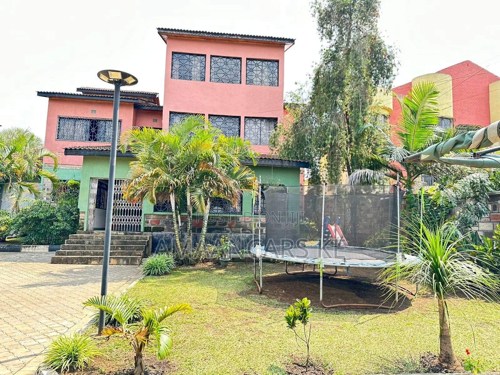 5bdrm Maisonette in Section 58 for sale in Section 58