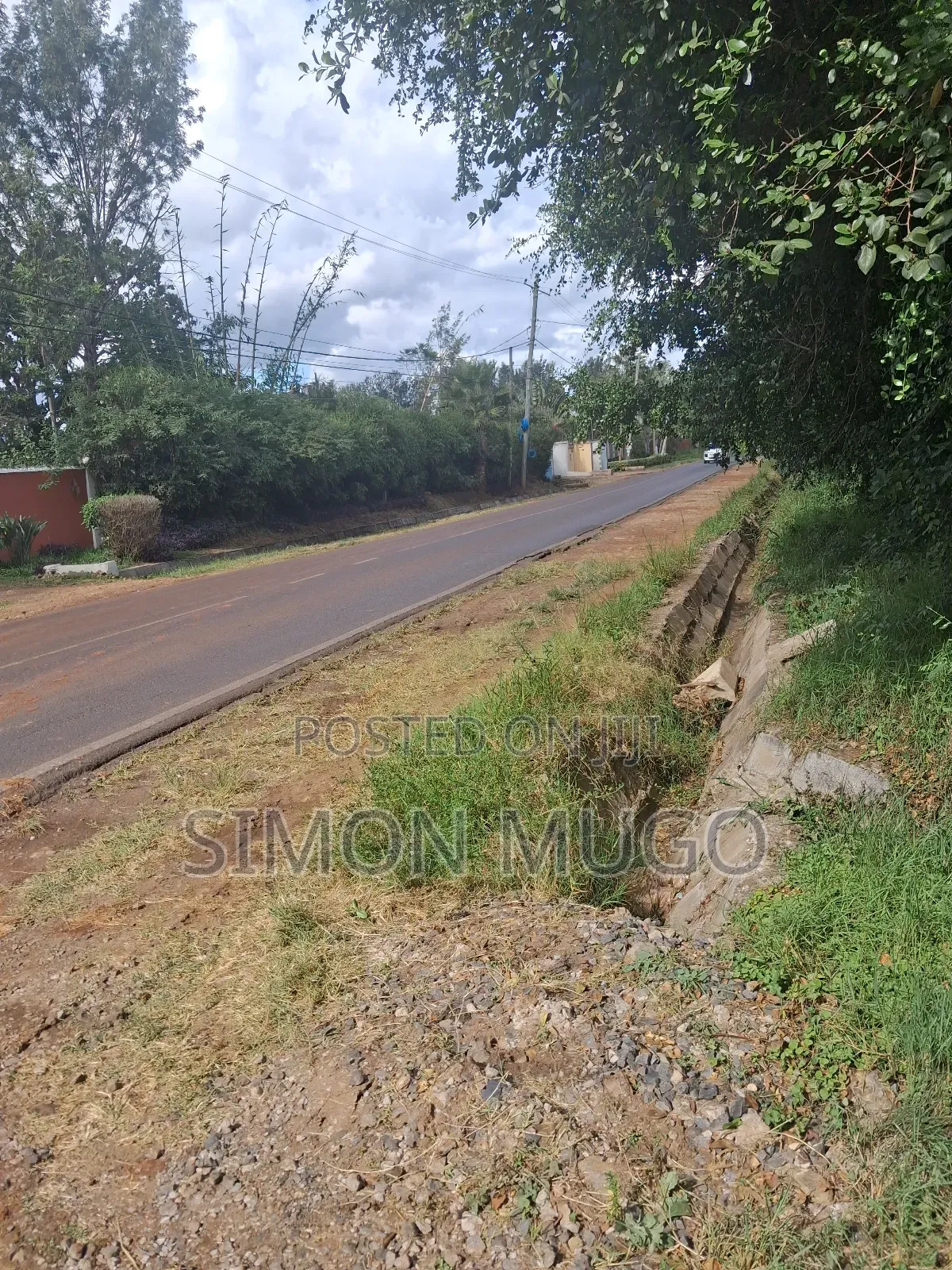 Garden Estate Prime Secure Fully Serviced 1/2 Acre, 1 Acre in Ridgeways