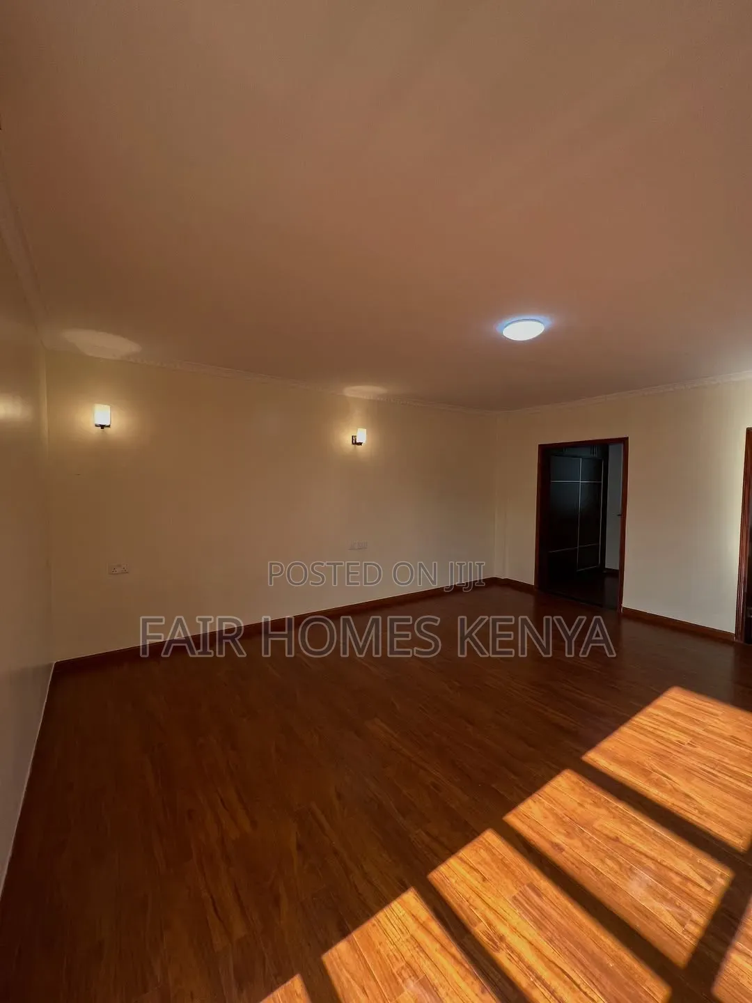 5bdrm Townhouse / Terrace in Chalbi Drive, Muthangari for rent in Muthangari
