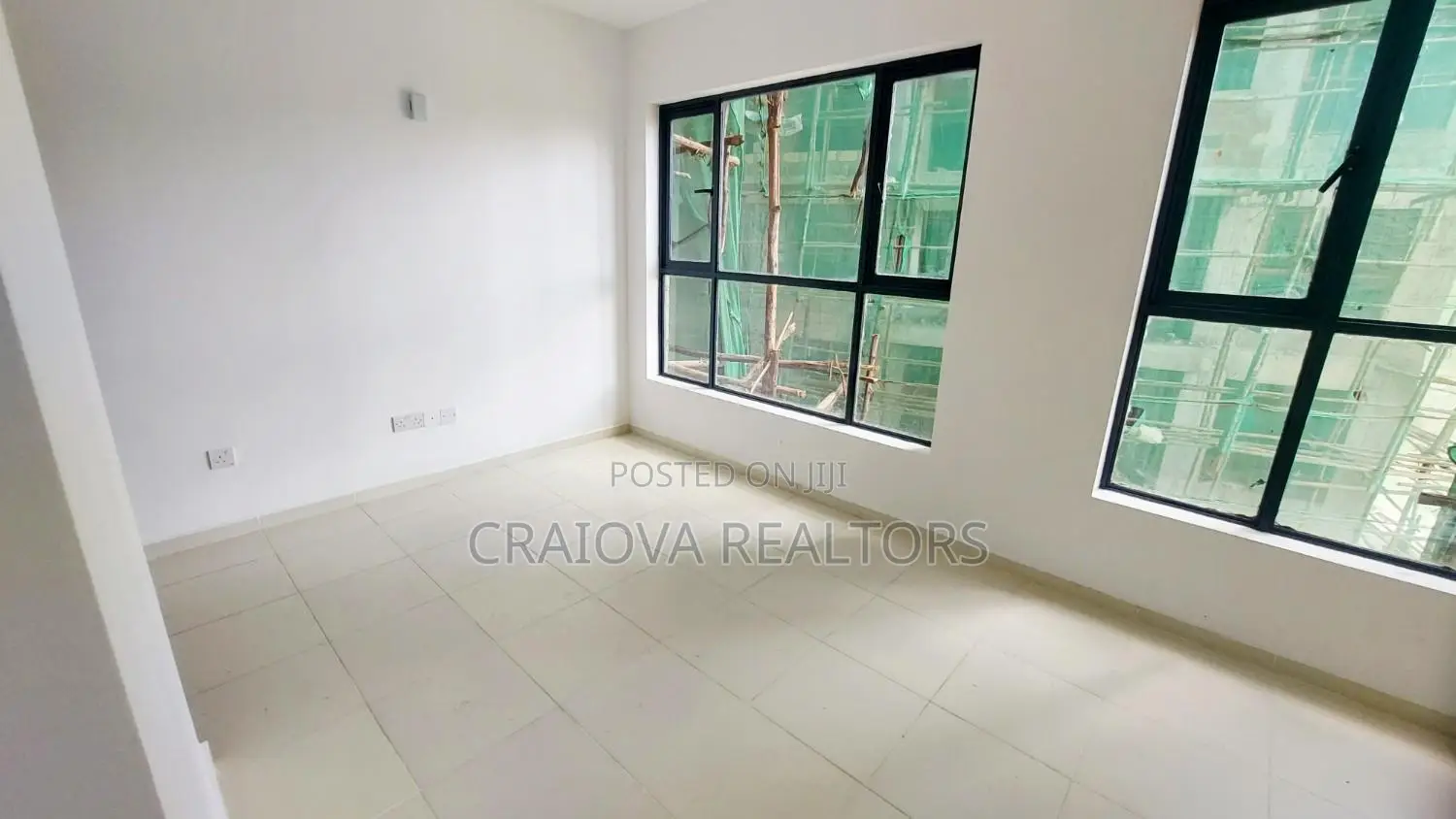 Studio Apartment in Thome for sale in Thome