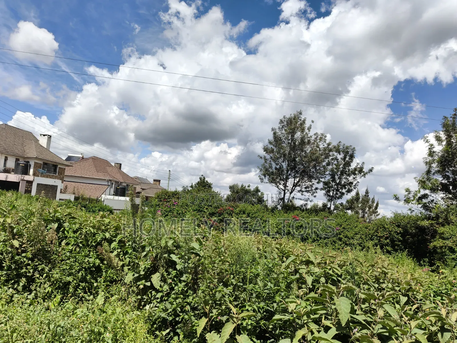 Red Soil Quarter Acre Corner Plot for Sale in Kerarapon Drive in Kerarapon