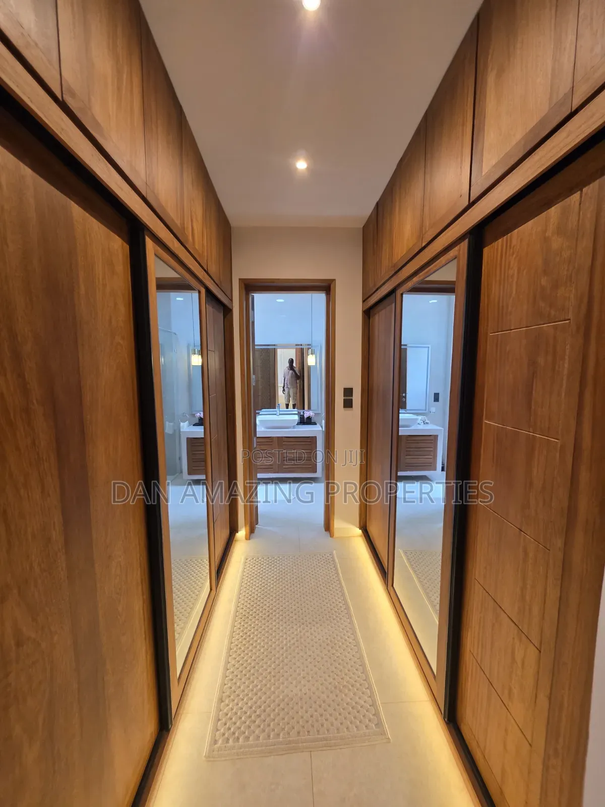 3bdrm Apartment in Nyali Plus Dsq for sale in Nyali Mkomani