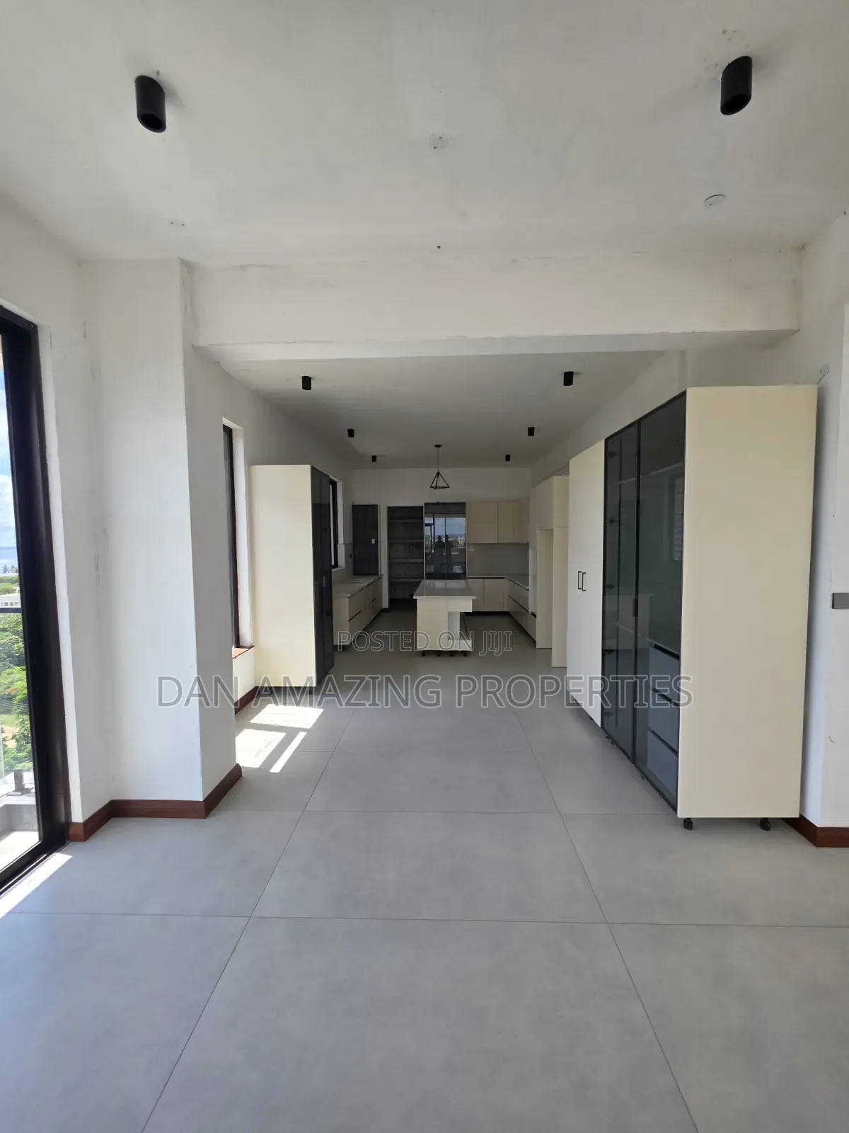 5bdrm Penthouse in Nyali for sale in Nyali Mkomani
