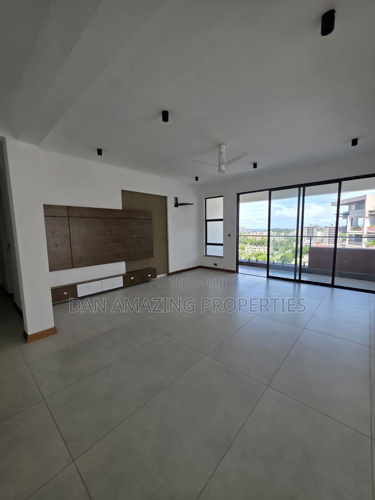 5bdrm Penthouse in Nyali for sale in Nyali Mkomani