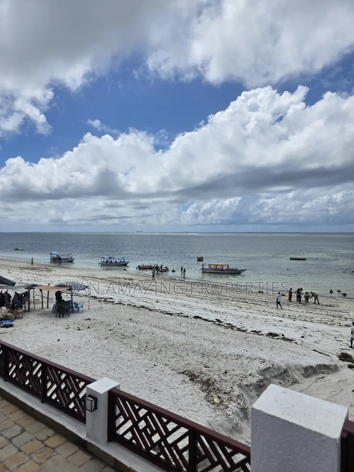 4bdrm Apartment in Nyali Beachfront for sale in Nyali Mkomani