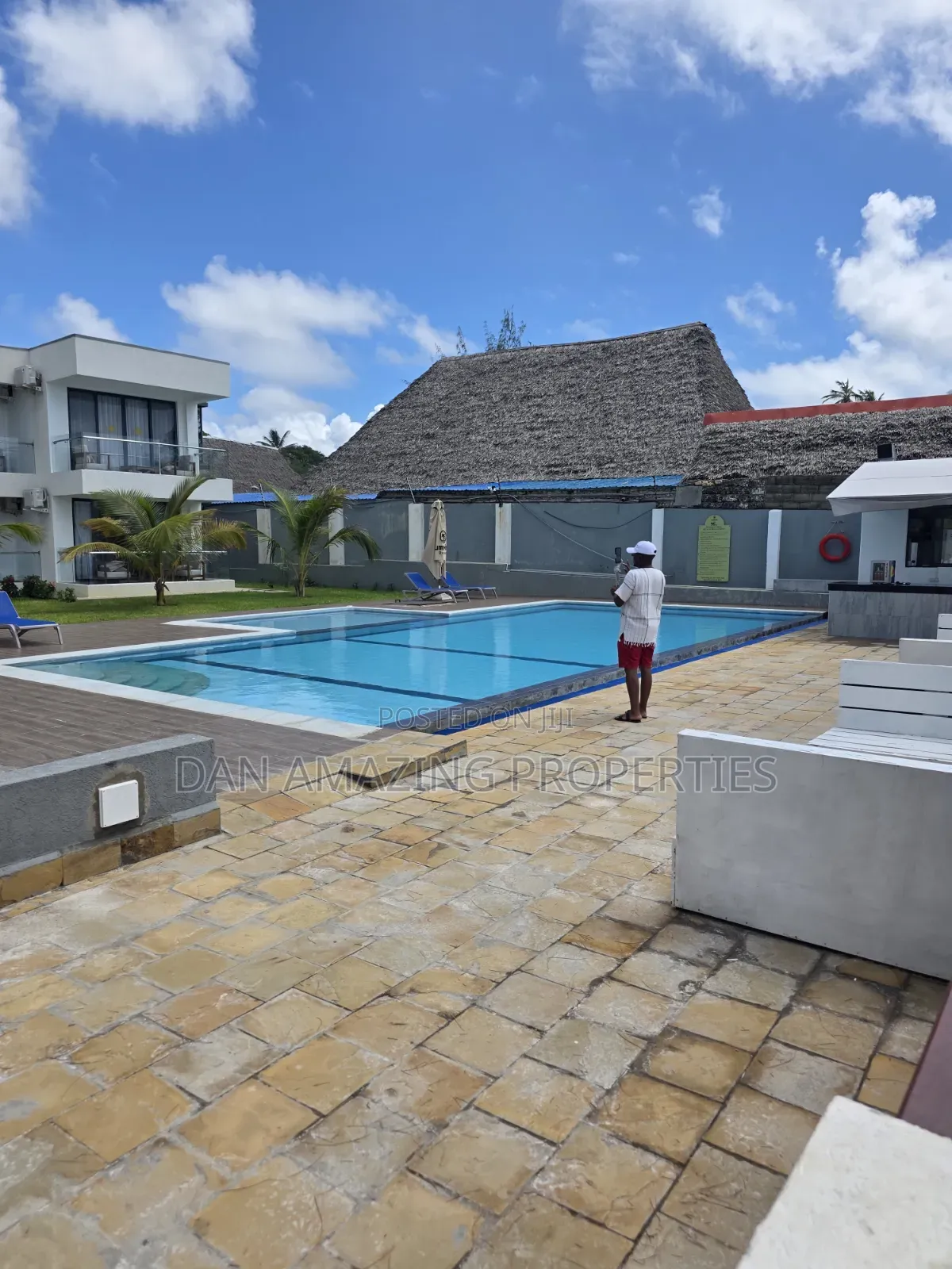 4bdrm Apartment in Nyali Beachfront for sale in Nyali Mkomani