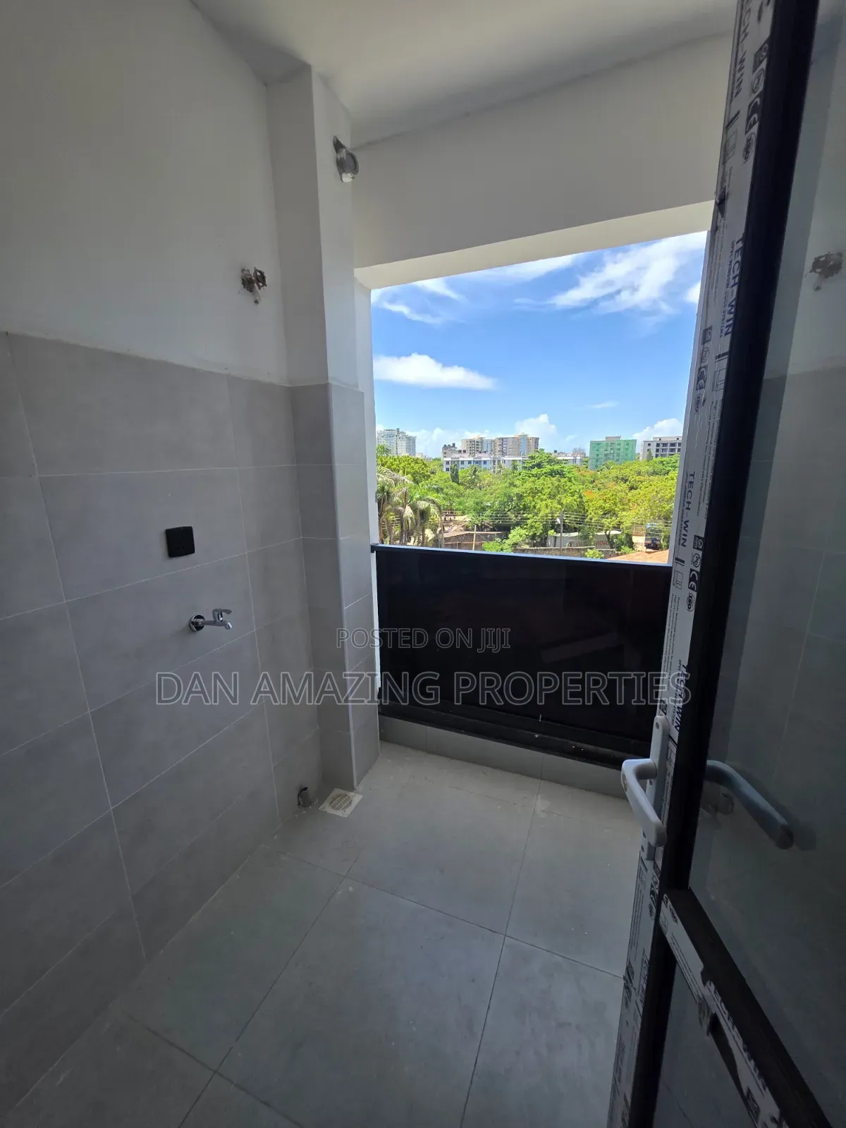 3bdrm Apartment In Nyali For Sale in Nyali Mkomani