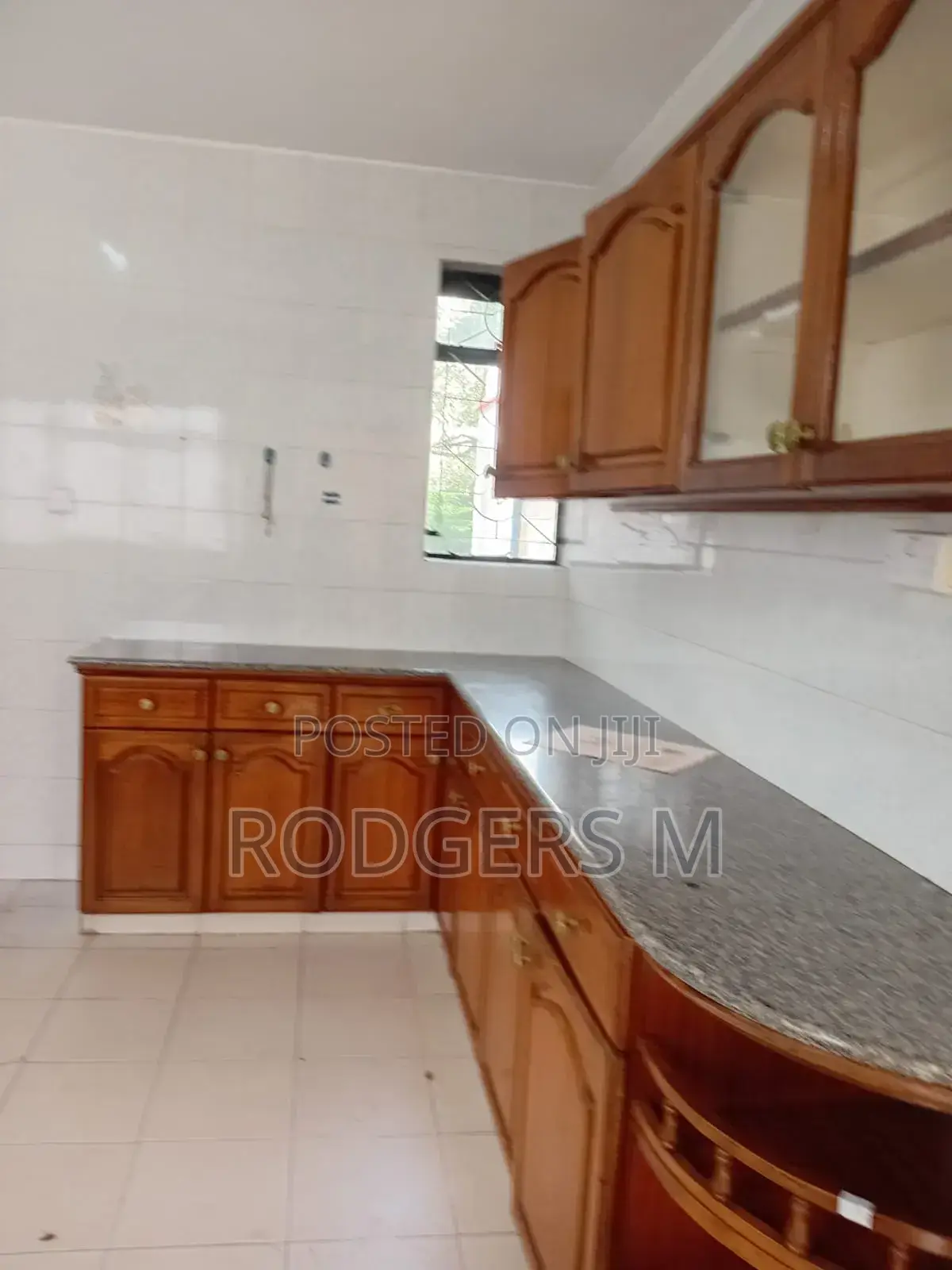 4bdrm Maisonette in Valley Arcade for rent in Valley Arcade