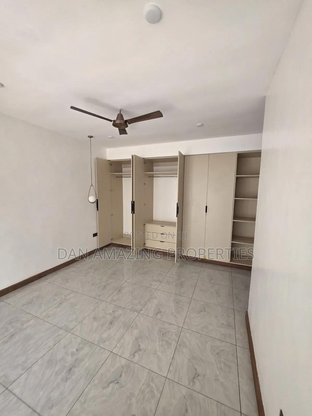 3bdrm Apartment in Mombasa Plus Dsq, Bombolulu for sale in Bombolulu