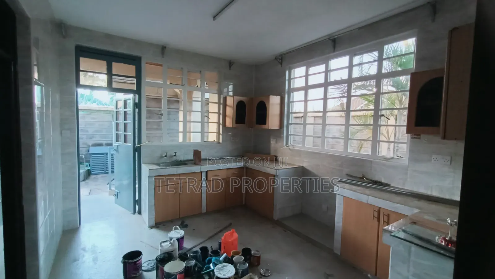 4bdrm Maisonette in Thome for rent in Thome