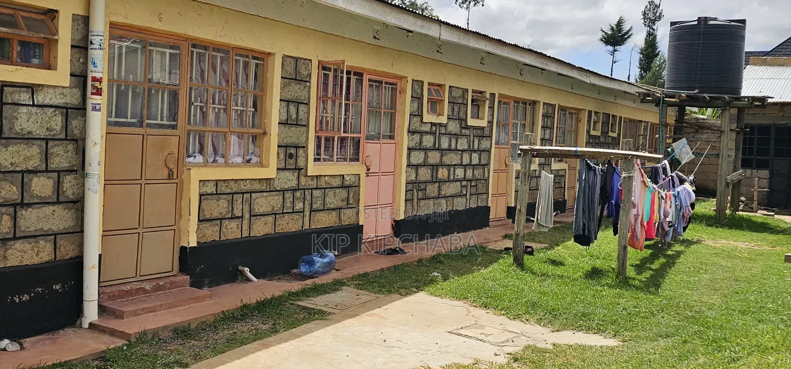 10bdrm Duplex in Annex, Racecourse for sale in Racecourse