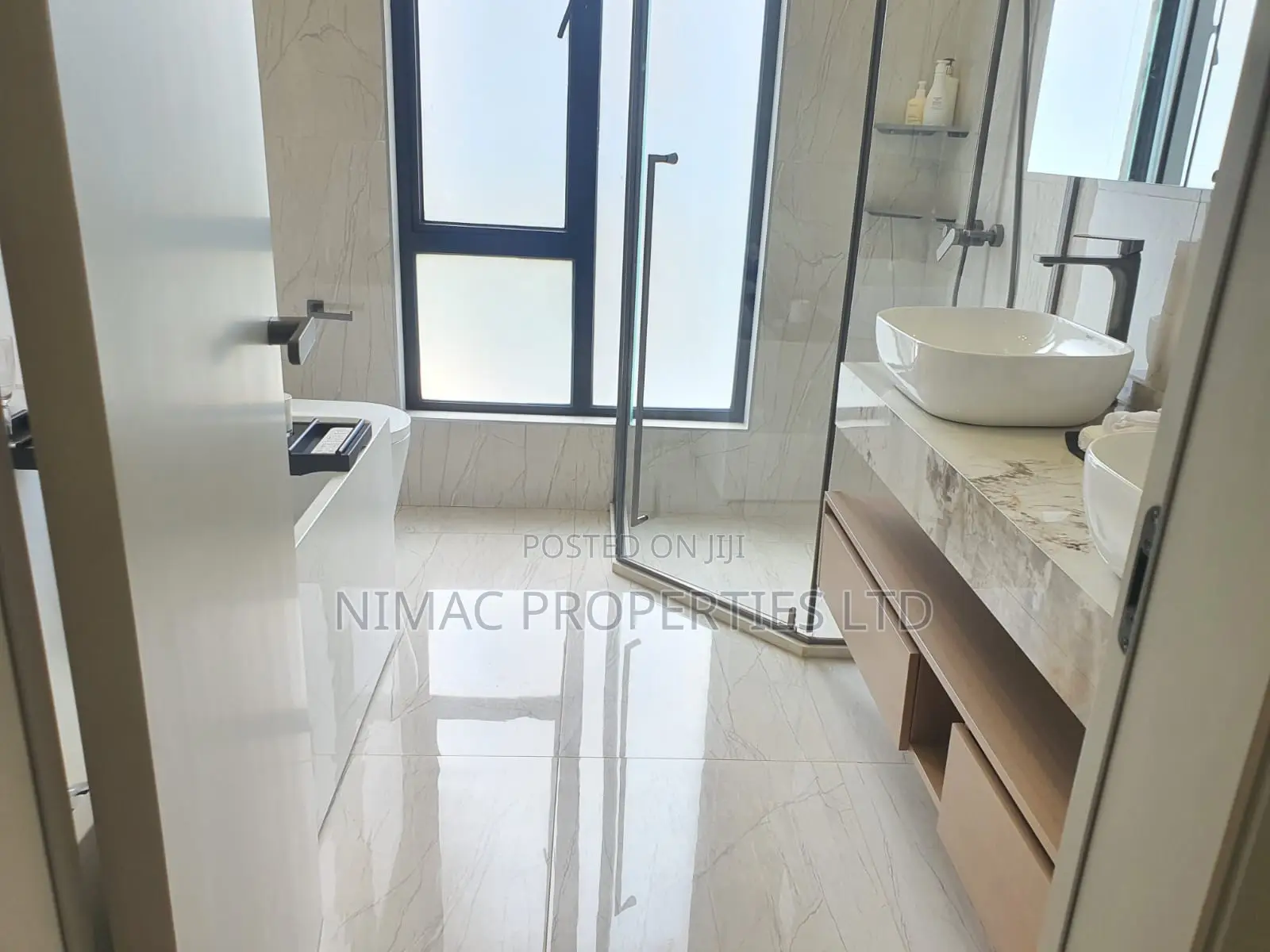 4bdrm Apartment in Raphta Road Area for sale in Raphta Road Area