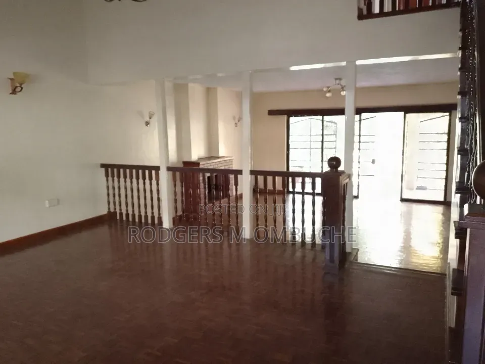 4bdrm Maisonette in State House Area for sale in State House Area