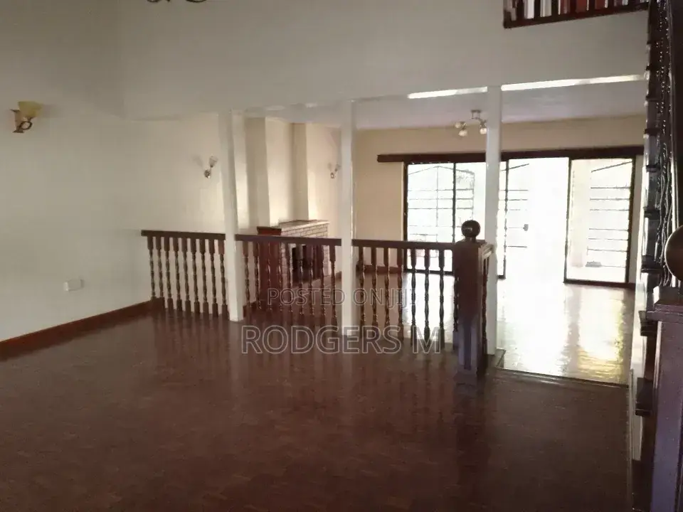 4bdrm Maisonette in State House Area for sale in State House Area