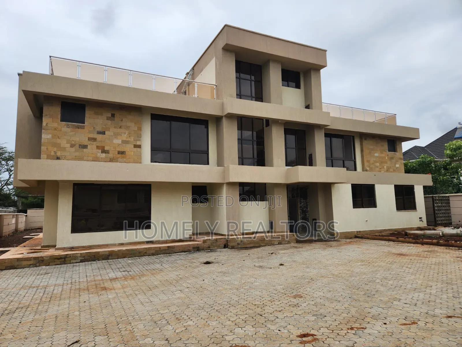 6bdrm Mansion in Bogani, Karen for sale in Karen C