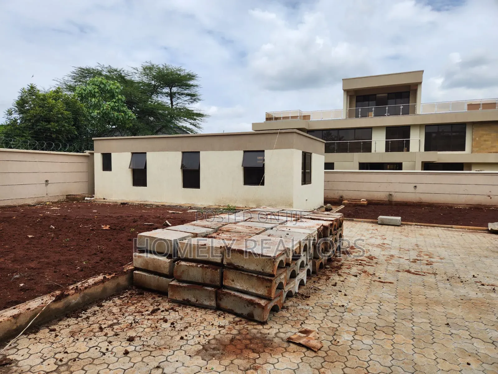 6bdrm Mansion in Bogani, Karen for sale in Karen C