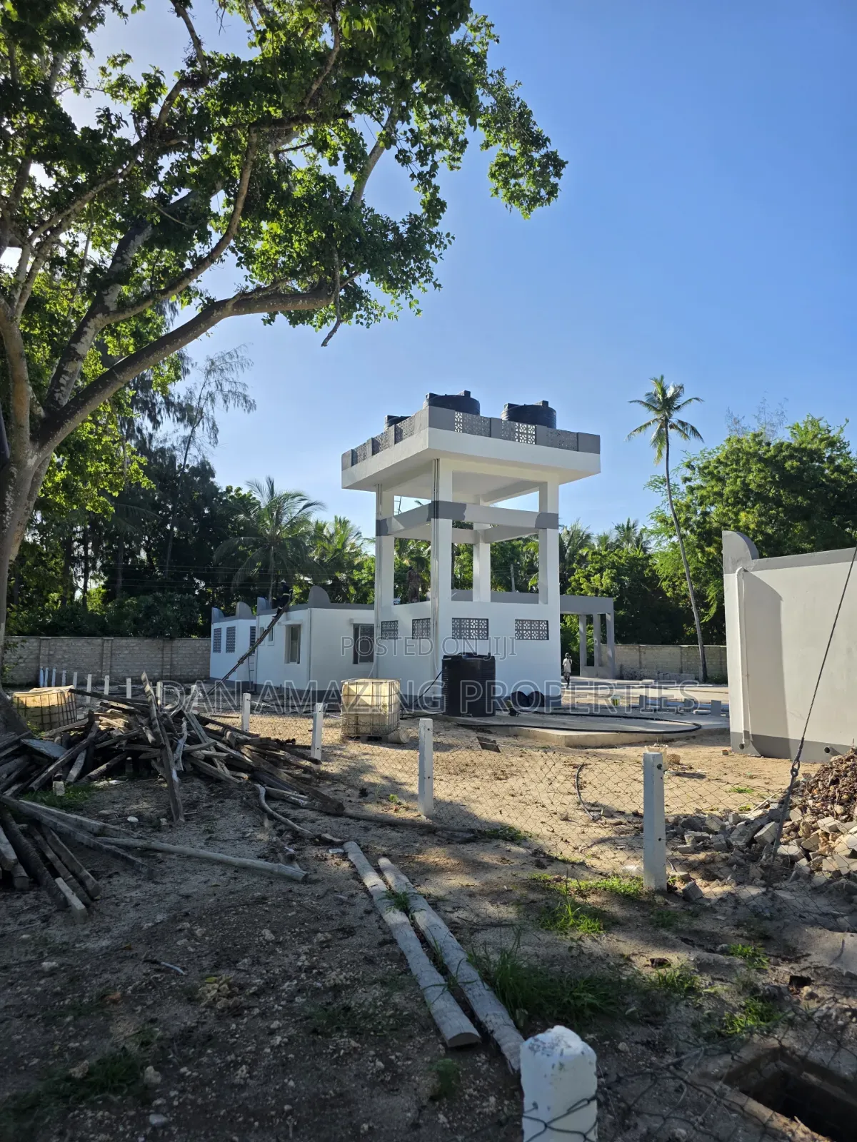 1/2 an Acre Beachfront for Sale in Msa Kanamai Majengo in Gated Zone in Kikambala
